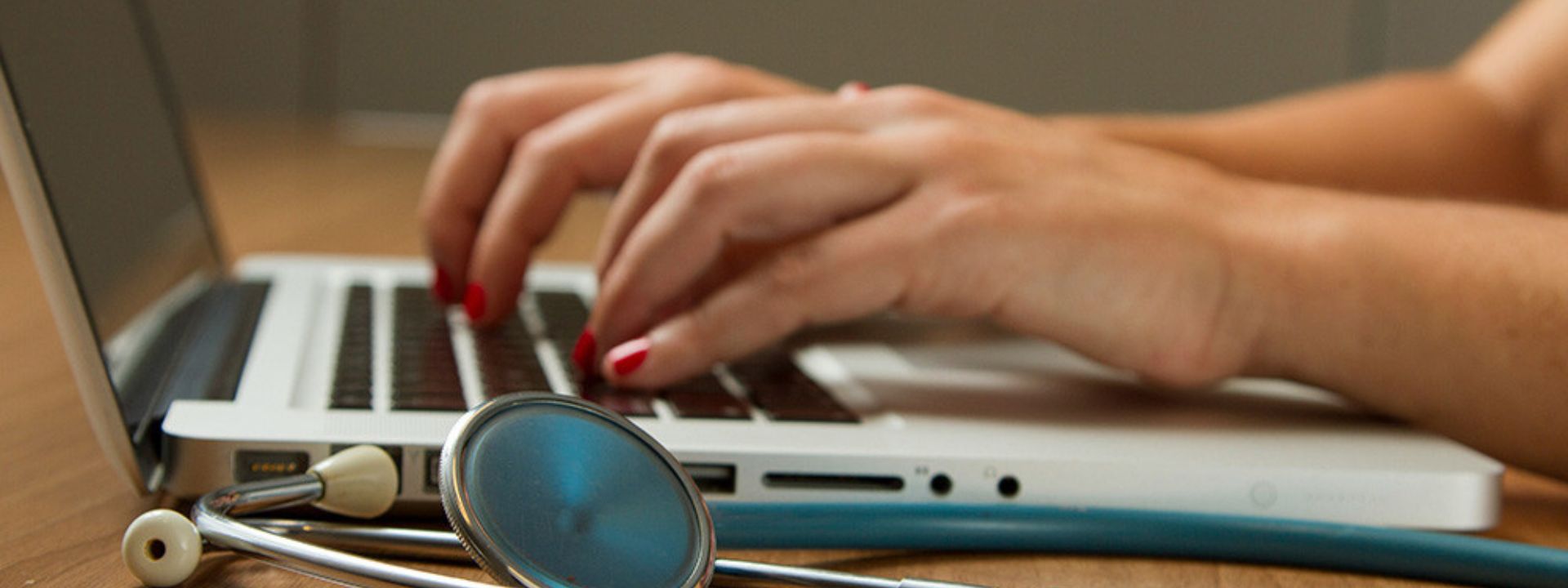 Completamente operativo e obbligatorio l’uso del Fascicolo sanitario