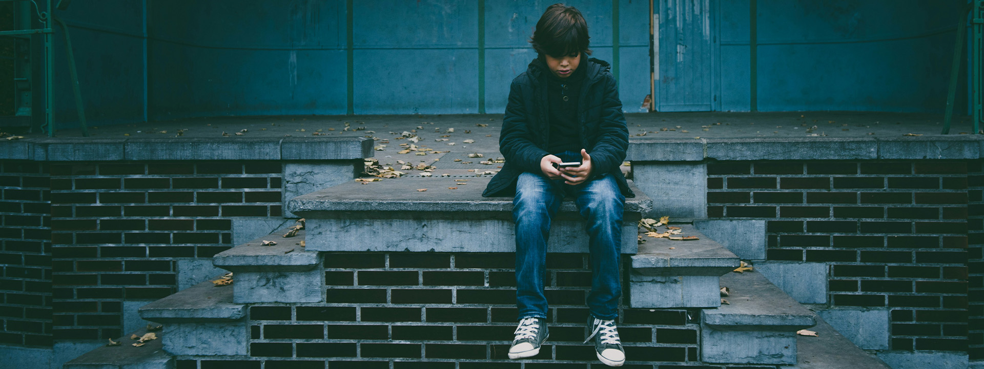 Allarme-Smartphone, usarlo prima dei 13 anni mina la salute mentale