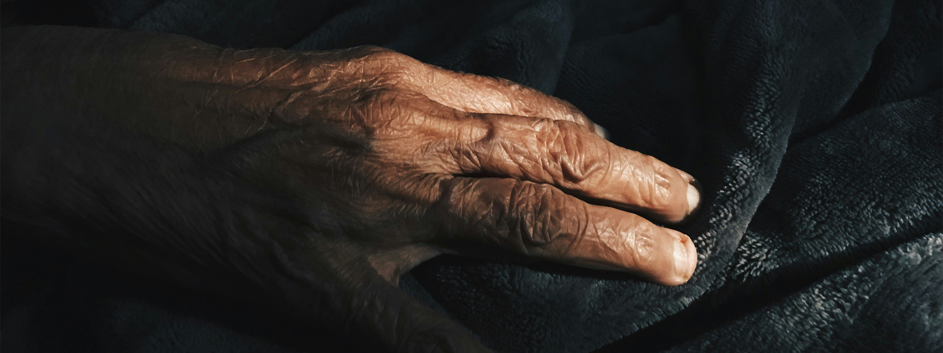 Cure palliative, necessarie per 300 mila anziani, ma solo il 15% le riceve